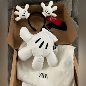 Zara Mickey Mouse glove bag with matching ears